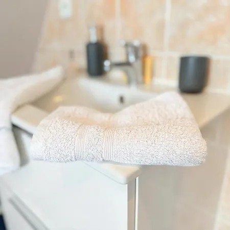 شقة Chic&cosy - Vue Exceptionnelle - Centre آغينو